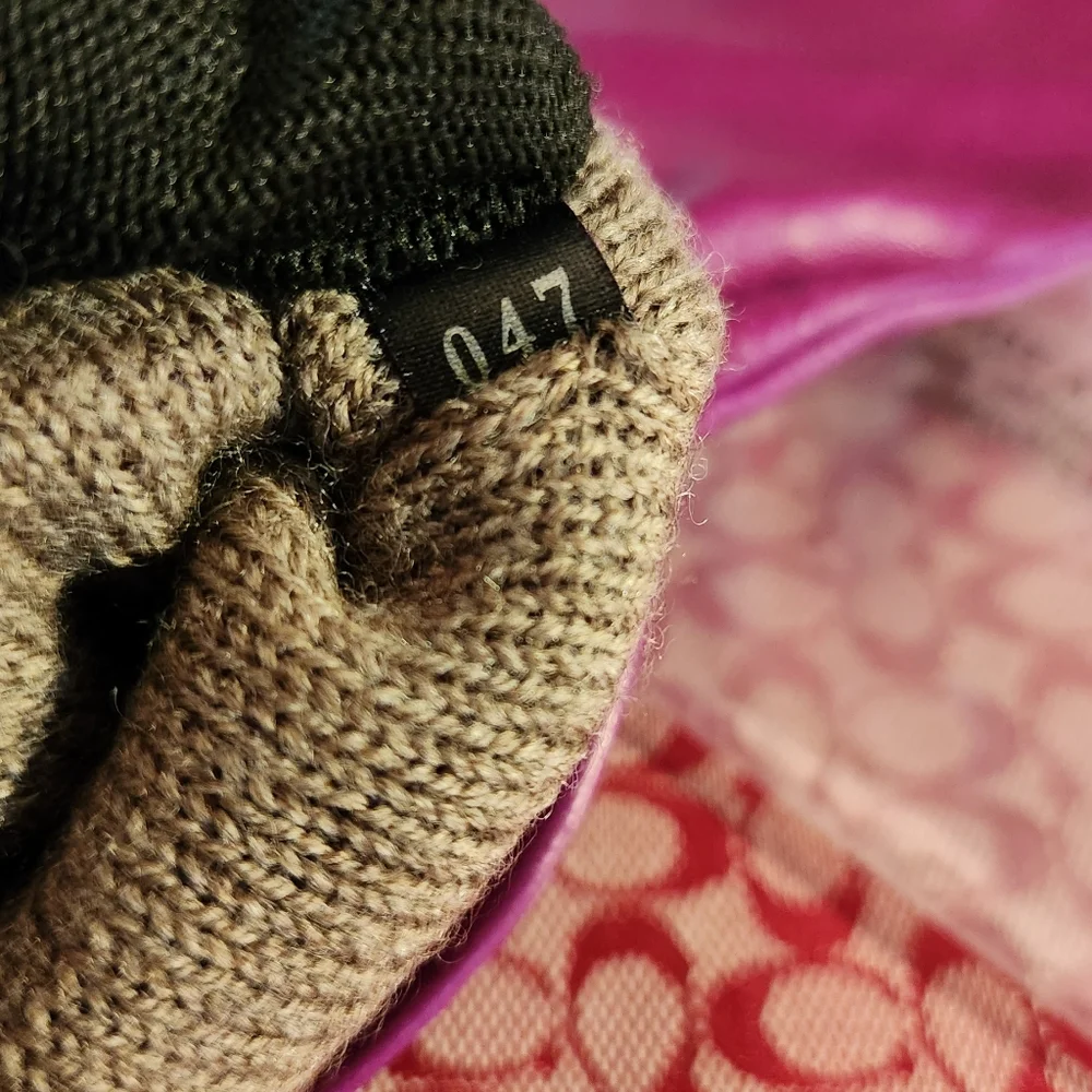 Coach leather gloves - Picture 3 of 7